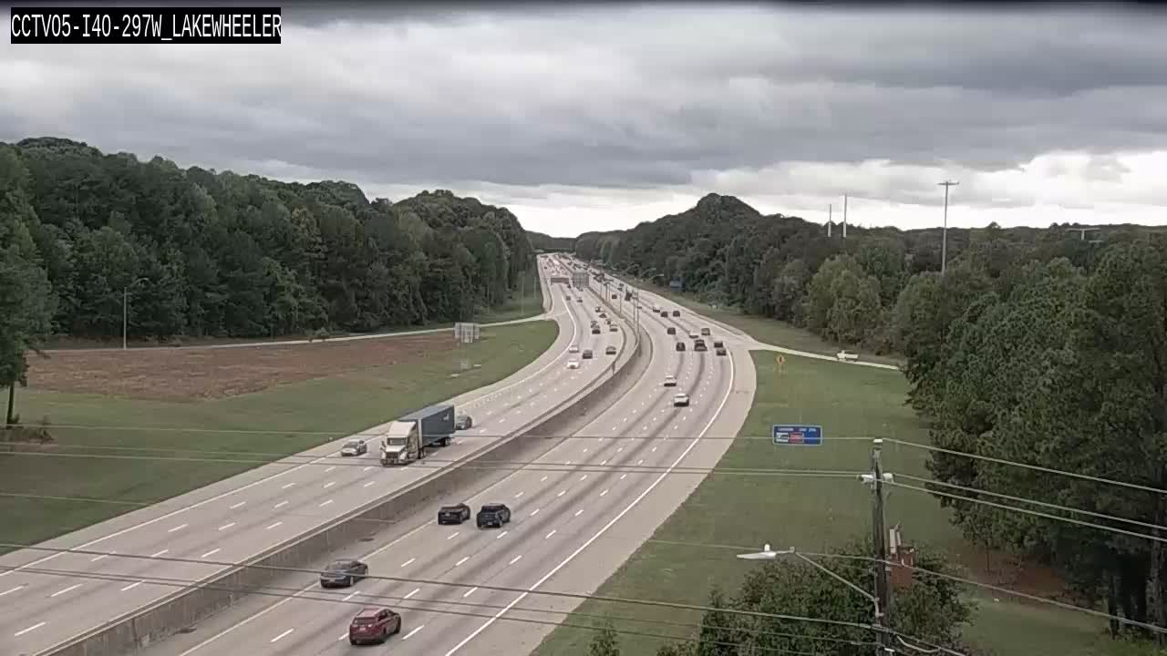 Traffic camera: Raleigh: I40-297W LAKEWHEELER